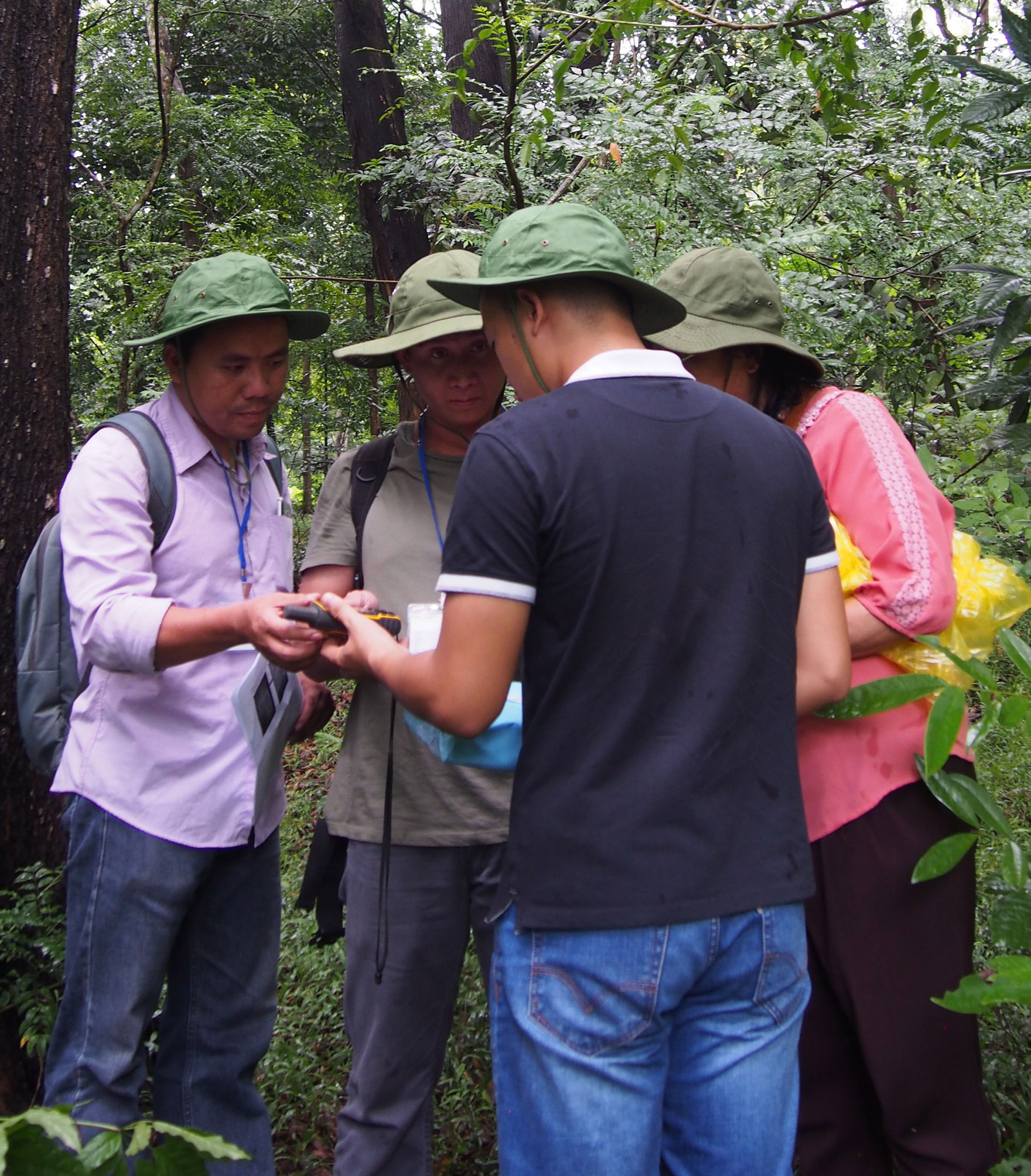 Practicing updating forest area boundaries using GPS during technical session